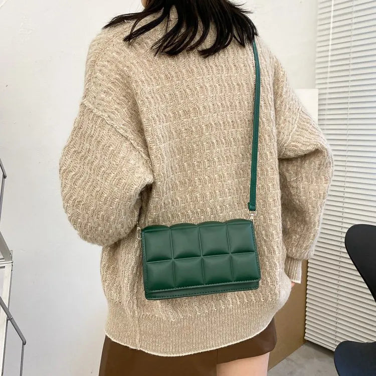 Munberries Quilted Women’s Shoulder Bag